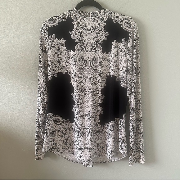 INC black | white lace print soft knit blouse flattering fit women’s XL - Picture 3 of 5